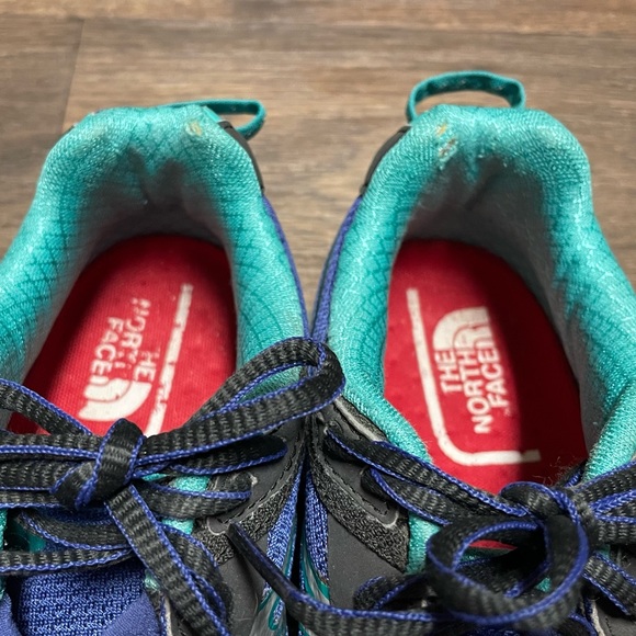 North Face Women’s Athletic Shoe | Size 9 - Picture 7 of 7